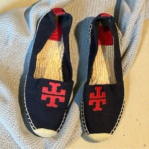 Tory Burch Weston flat espadrilles navy blue canvas logo and leather trim Size 9